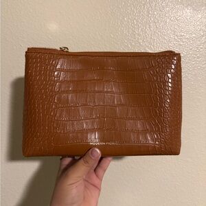 Modern Picnic Brown Croc “Snacker”